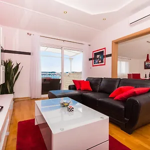 https://apartments-barba-trogir-21218.splithotels.org